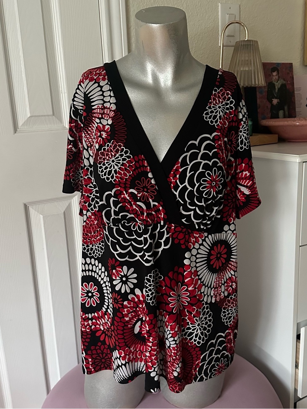 Vintage Hiatus Black & Red Whimsy Floral Print Top